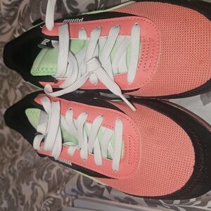 Puma Women's Pink and Black Sneakers